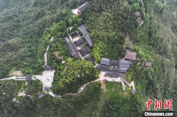 涨上策 合福高铁开通运营十周年：重构沿线产业版图